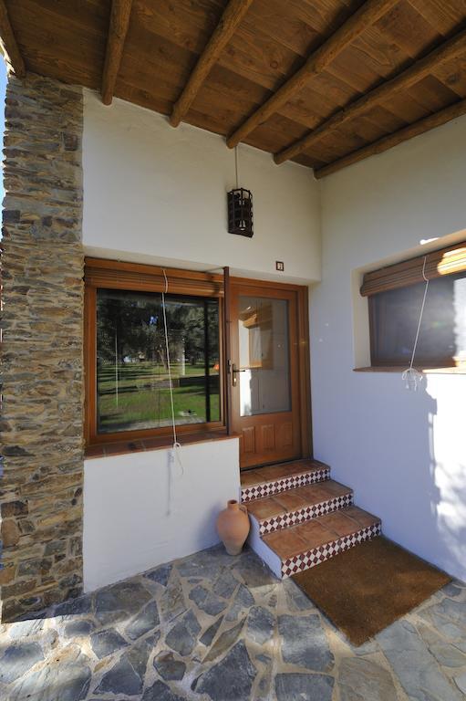 Finca Las Abubillas Jaraicejo الغرفة الصورة