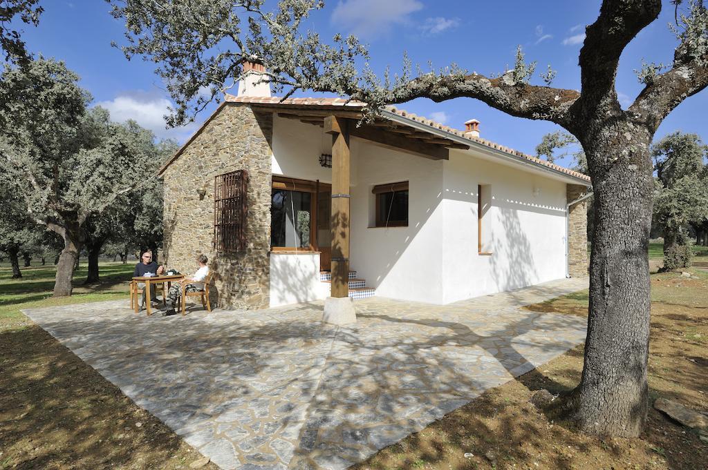 Finca Las Abubillas Jaraicejo الغرفة الصورة
